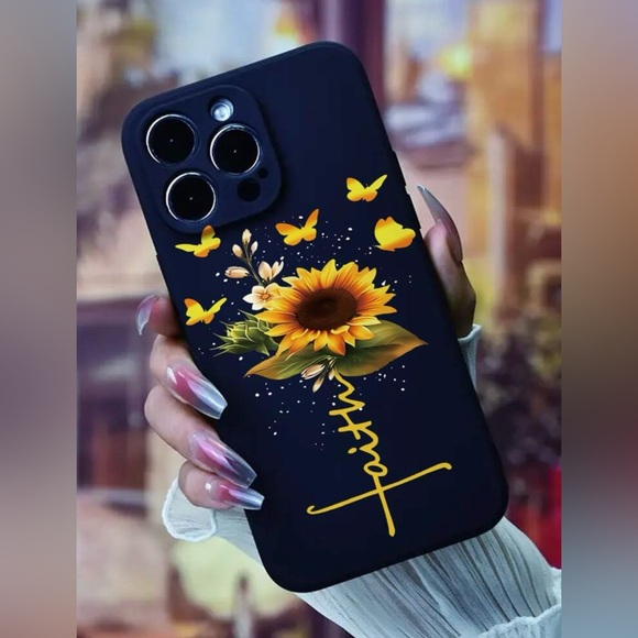 iPhone Case 12 - Picture 3 of 4